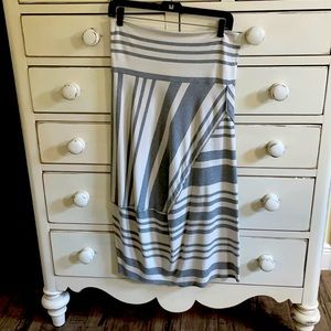 OSKA skirt in grey and light grey stripes